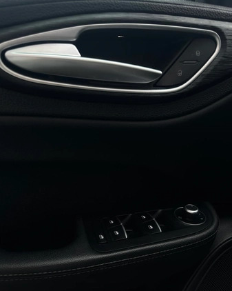 Alfa Romeo Giulia cena 106000 przebieg: 84100, rok produkcji 2019 z Łódź małe 301